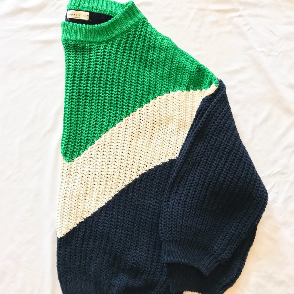 Oversized Chevron Sweatshirt